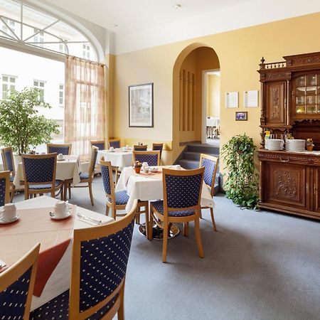 Hotel Garni Am Markt - Businesshotel - Fruehstuecksbuffet - Fahrradabstellplatz - Hunde Willkommen 科堡新城 外观 照片