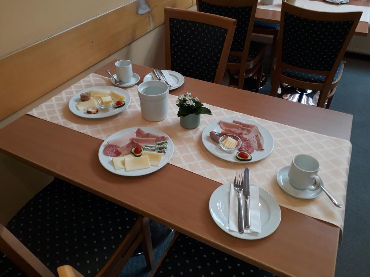 Hotel Garni Am Markt - Businesshotel - Fruehstuecksbuffet - Fahrradabstellplatz - Hunde Willkommen 科堡新城 外观 照片