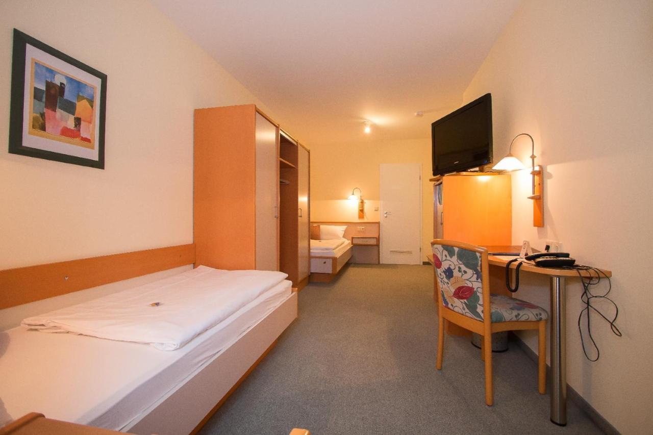 Hotel Garni Am Markt - Businesshotel - Fruehstuecksbuffet - Fahrradabstellplatz - Hunde Willkommen 科堡新城 外观 照片
