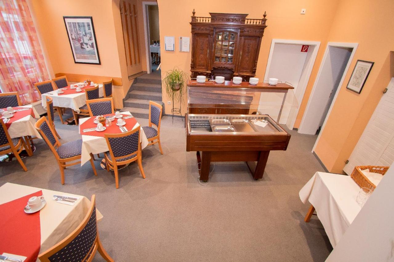 Hotel Garni Am Markt - Businesshotel - Fruehstuecksbuffet - Fahrradabstellplatz - Hunde Willkommen 科堡新城 外观 照片